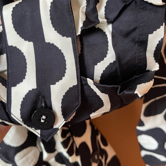 FARM Rio Monochrome Floral Midi Dress - Picture 5 of 13